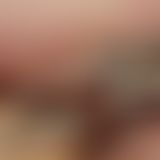 Nahaufnahmen skla*enbehandlung am Tisch