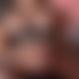 Er gibt mir seine Ladung auf die ti*ten